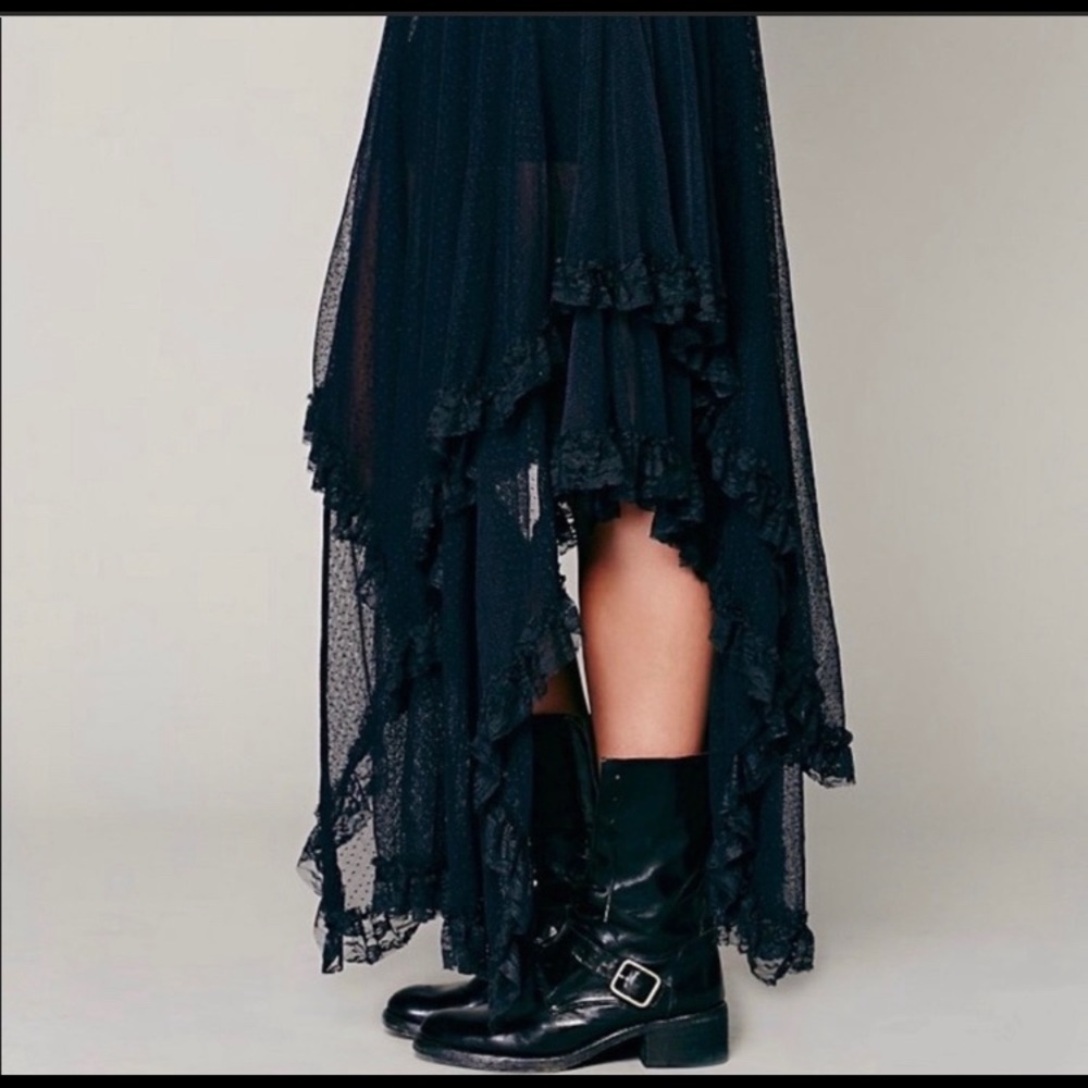 ISO FREE PEOPLE SKIRT